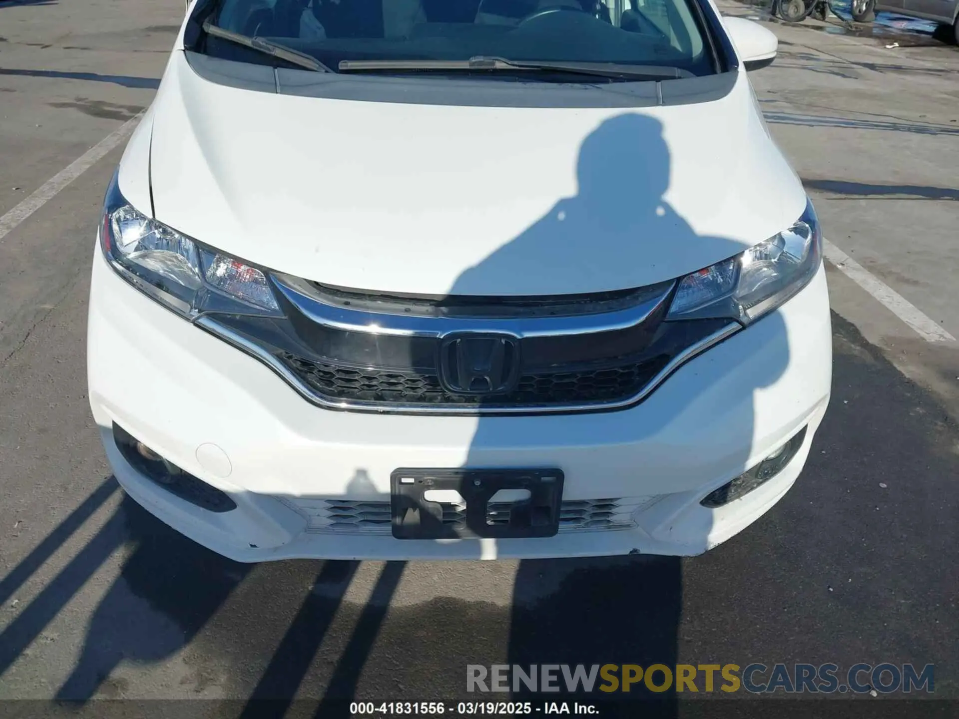 12 Photograph of a damaged car 3HGGK5H60KM717921 HONDA FIT 2019