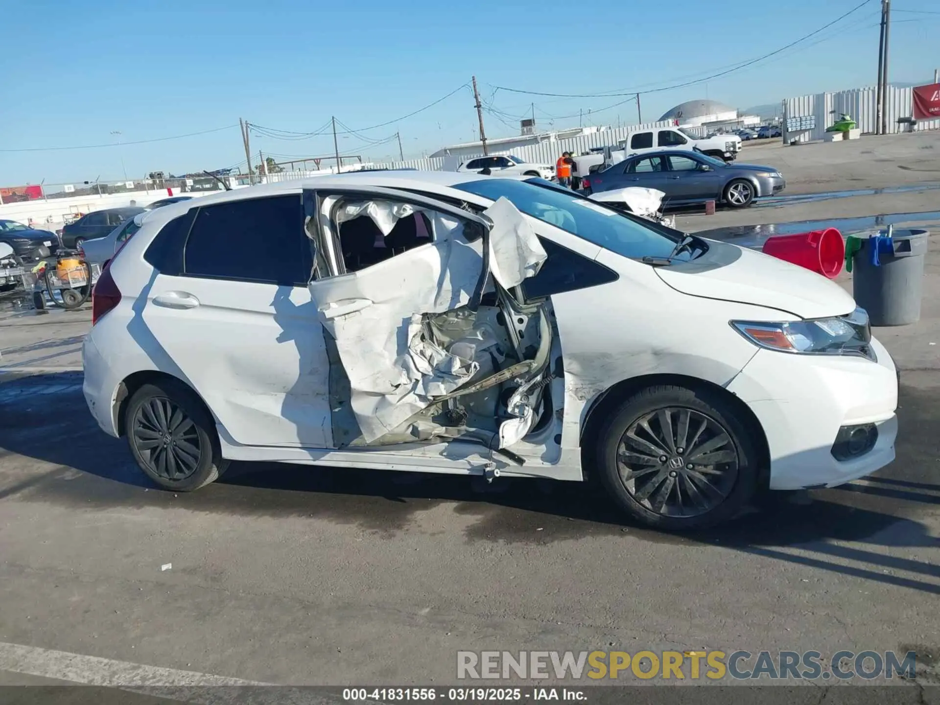 13 Photograph of a damaged car 3HGGK5H60KM717921 HONDA FIT 2019