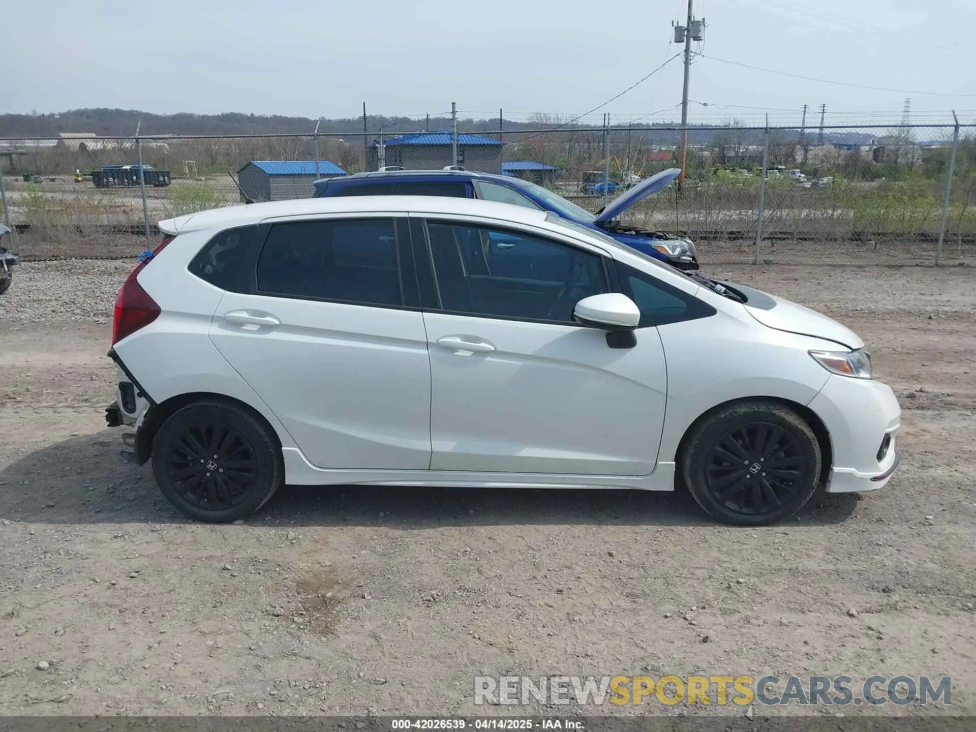 13 Photograph of a damaged car 3HGGK5H63KM722420 HONDA FIT 2019