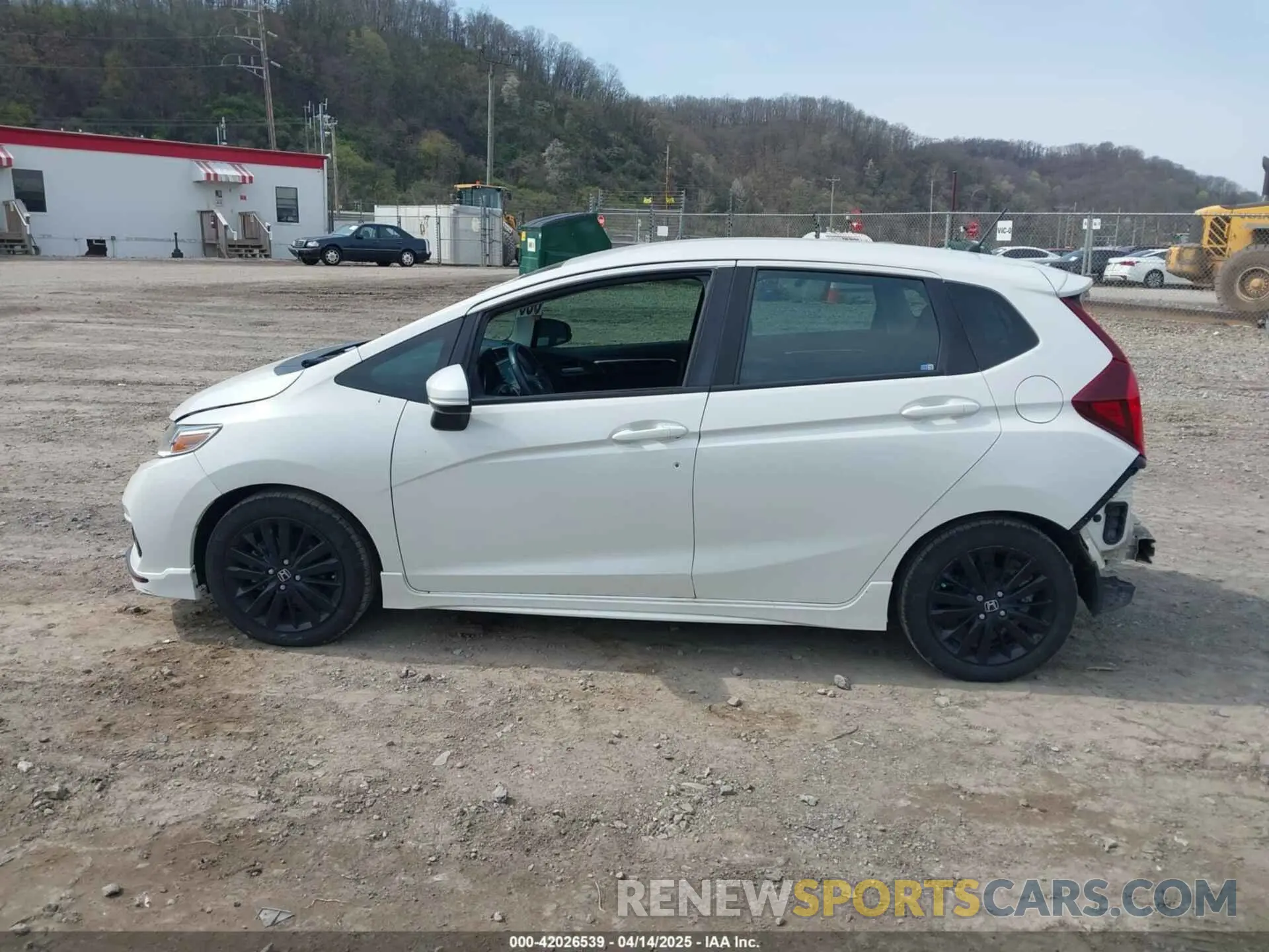 14 Photograph of a damaged car 3HGGK5H63KM722420 HONDA FIT 2019