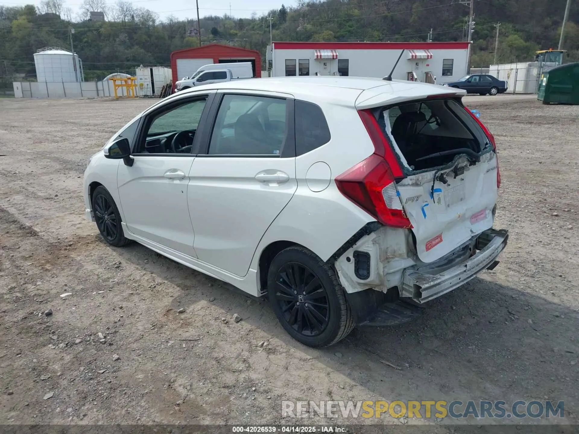 3 Photograph of a damaged car 3HGGK5H63KM722420 HONDA FIT 2019