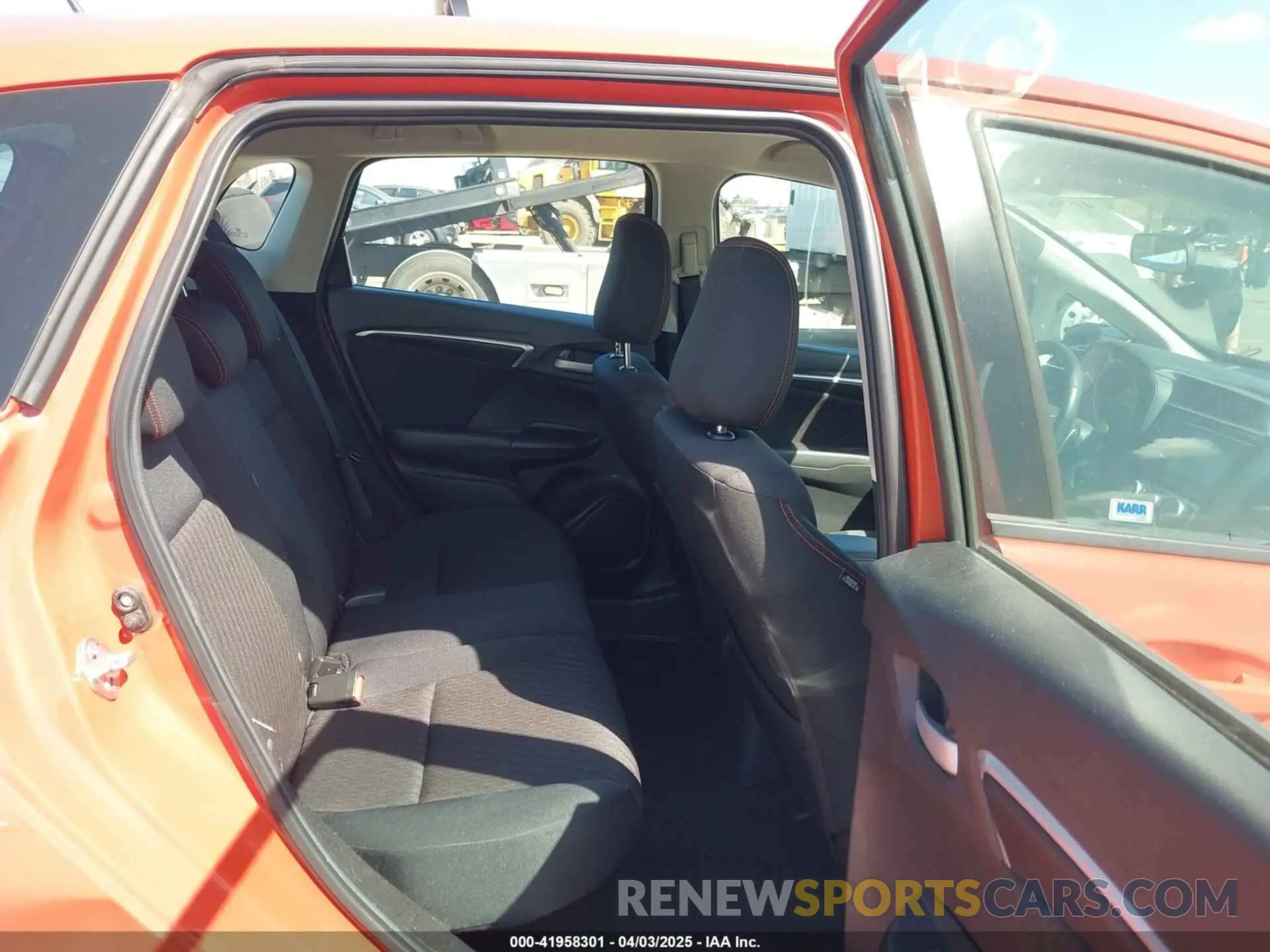 8 Photograph of a damaged car 3HGGK5H64KM725228 HONDA FIT 2019