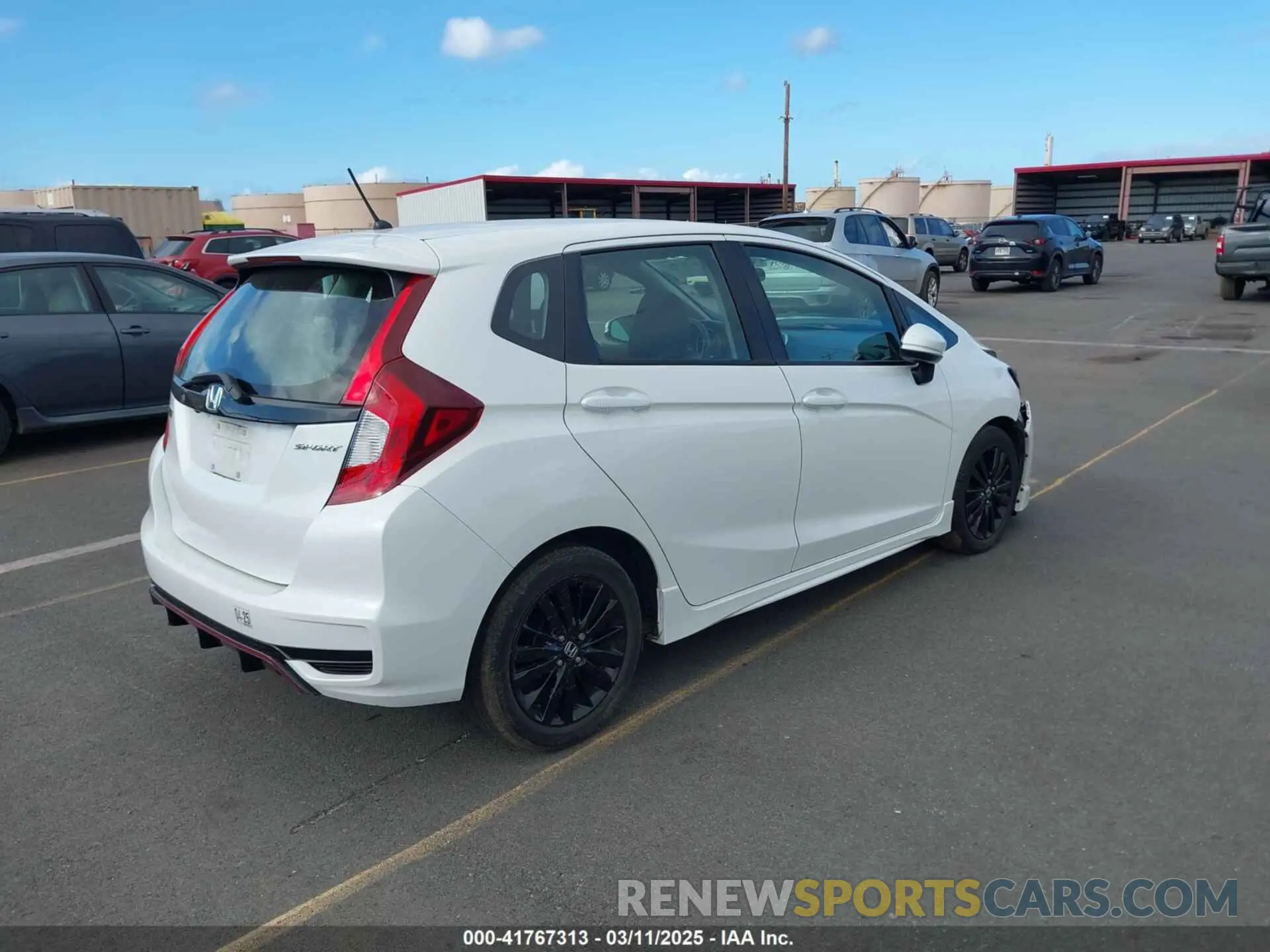 4 Photograph of a damaged car 3HGGK5H67KM723165 HONDA FIT 2019