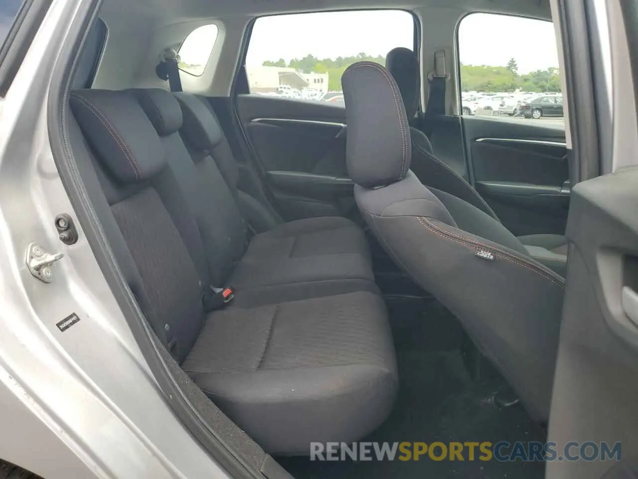 10 Photograph of a damaged car 3HGGK5H69KM744051 HONDA FIT 2019