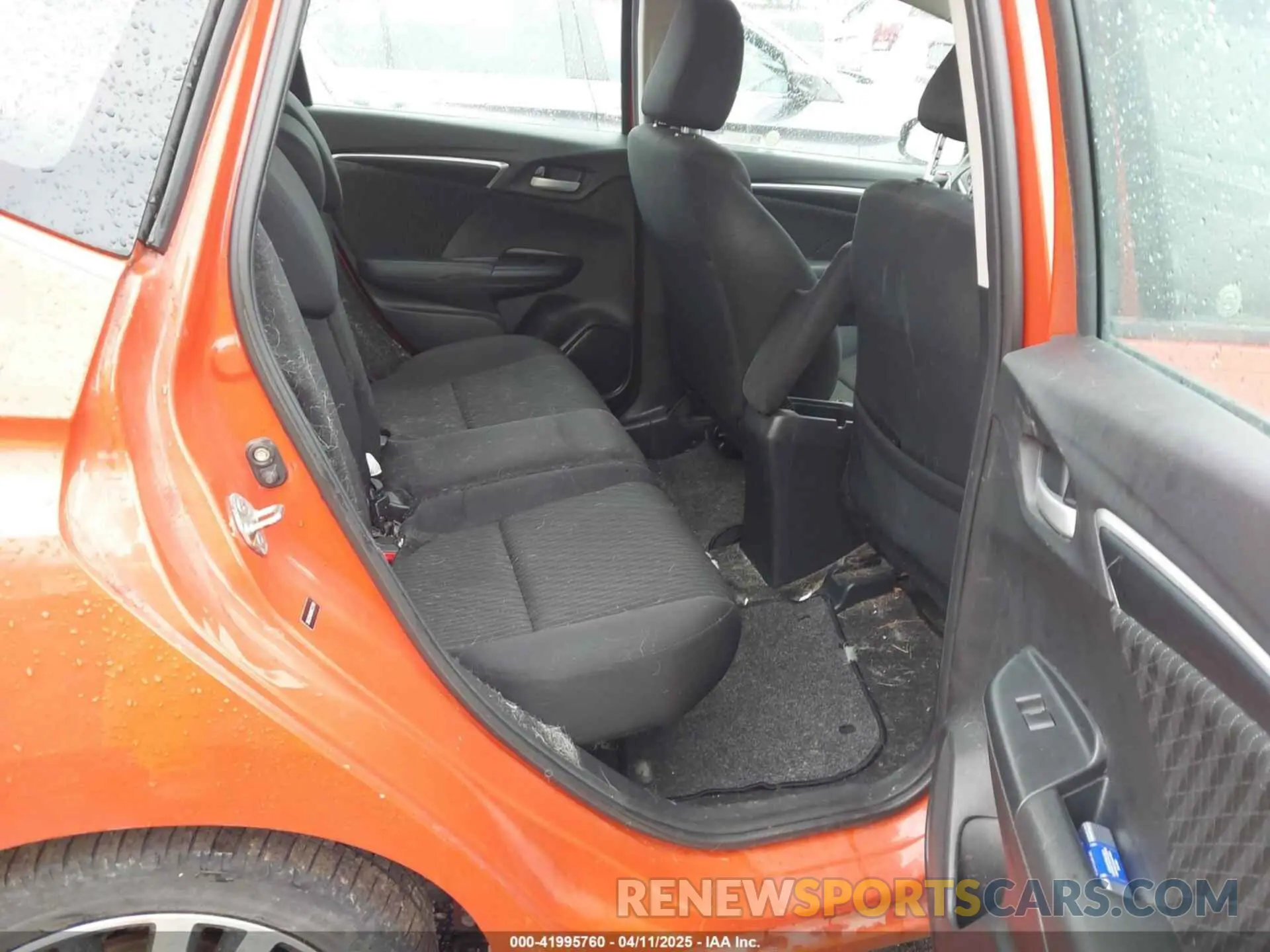 8 Photograph of a damaged car 3HGGK5H80KM722344 HONDA FIT 2019