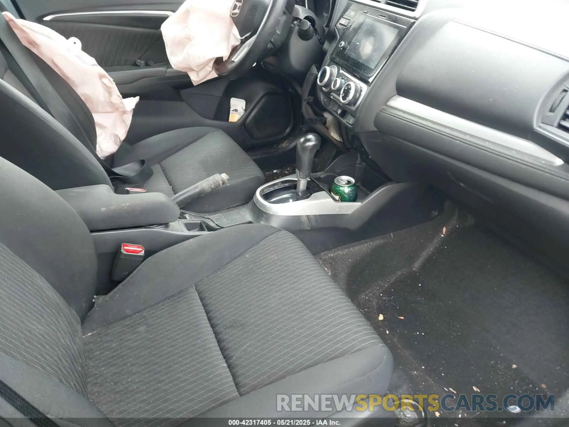 5 Photograph of a damaged car 3HGGK5H80KM737636 HONDA FIT 2019