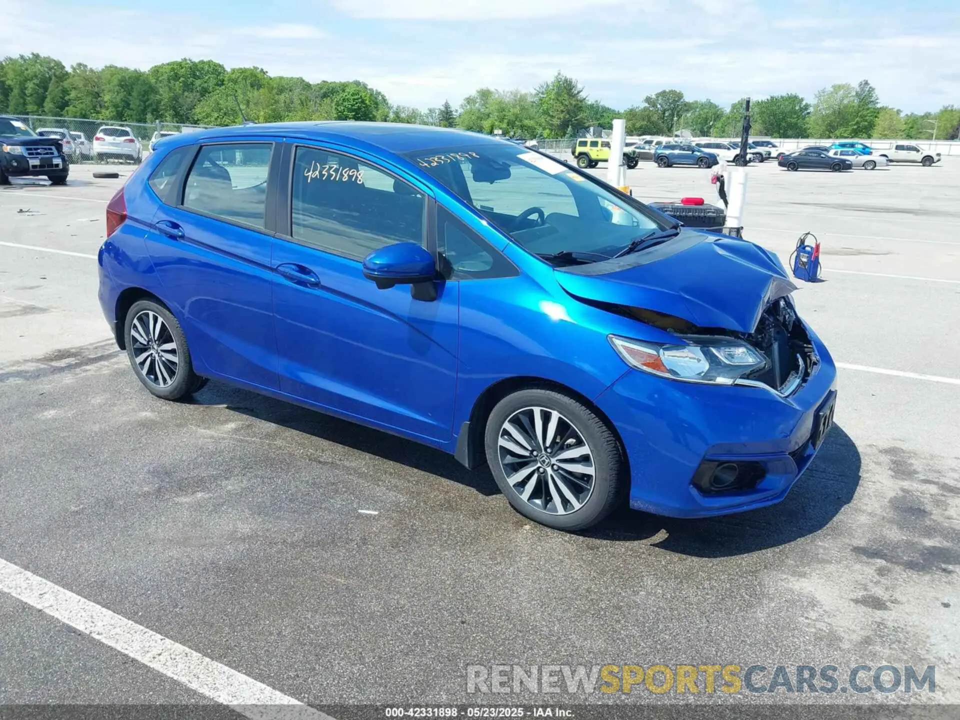 1 Photograph of a damaged car 3HGGK5H80KM748958 HONDA FIT 2019