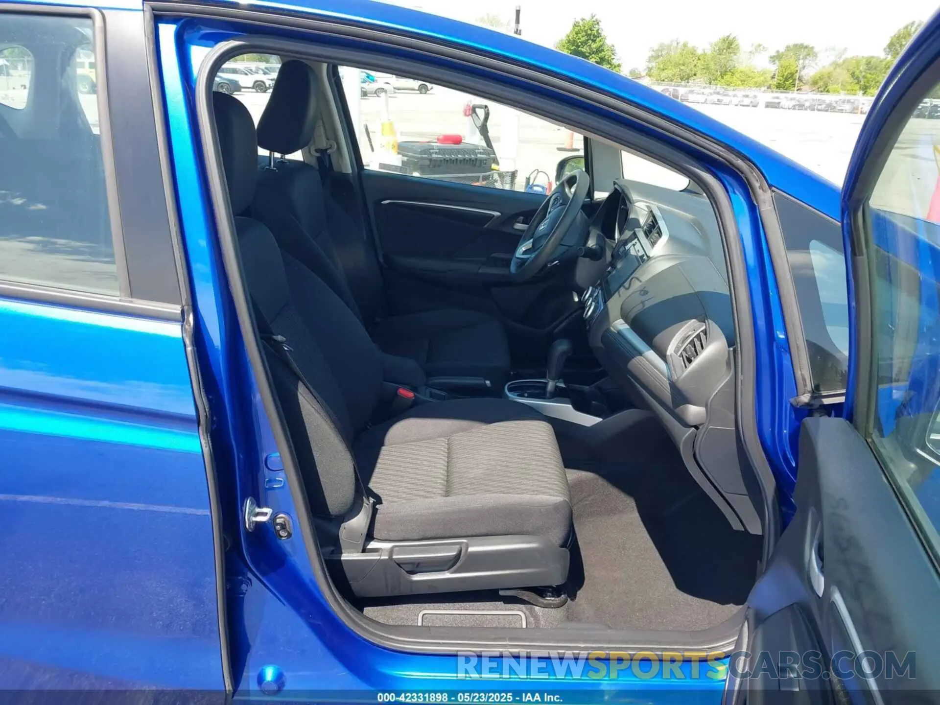 5 Photograph of a damaged car 3HGGK5H80KM748958 HONDA FIT 2019