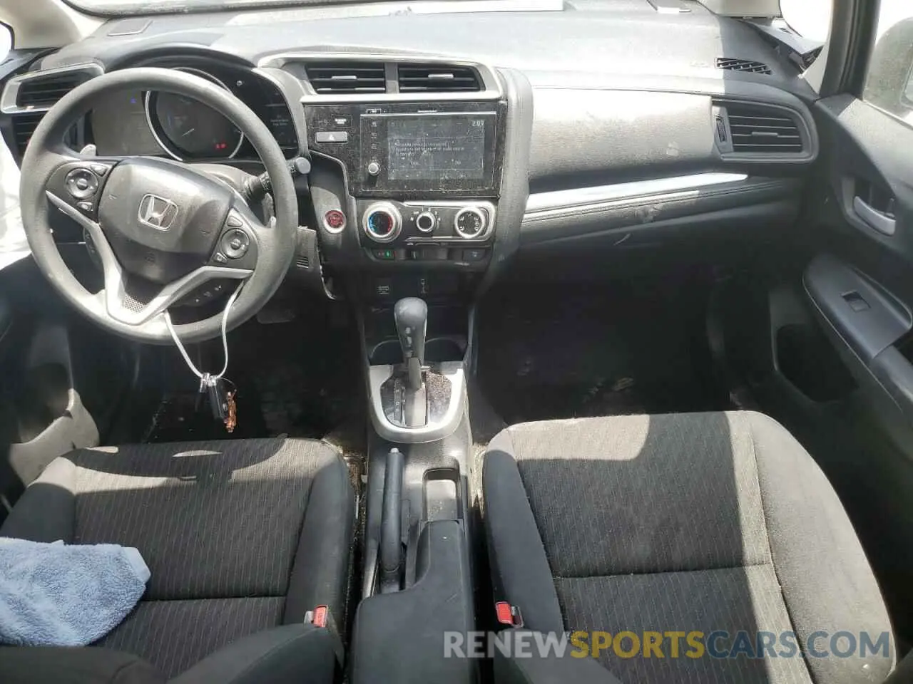 8 Photograph of a damaged car 3HGGK5H81KM718982 HONDA FIT 2019