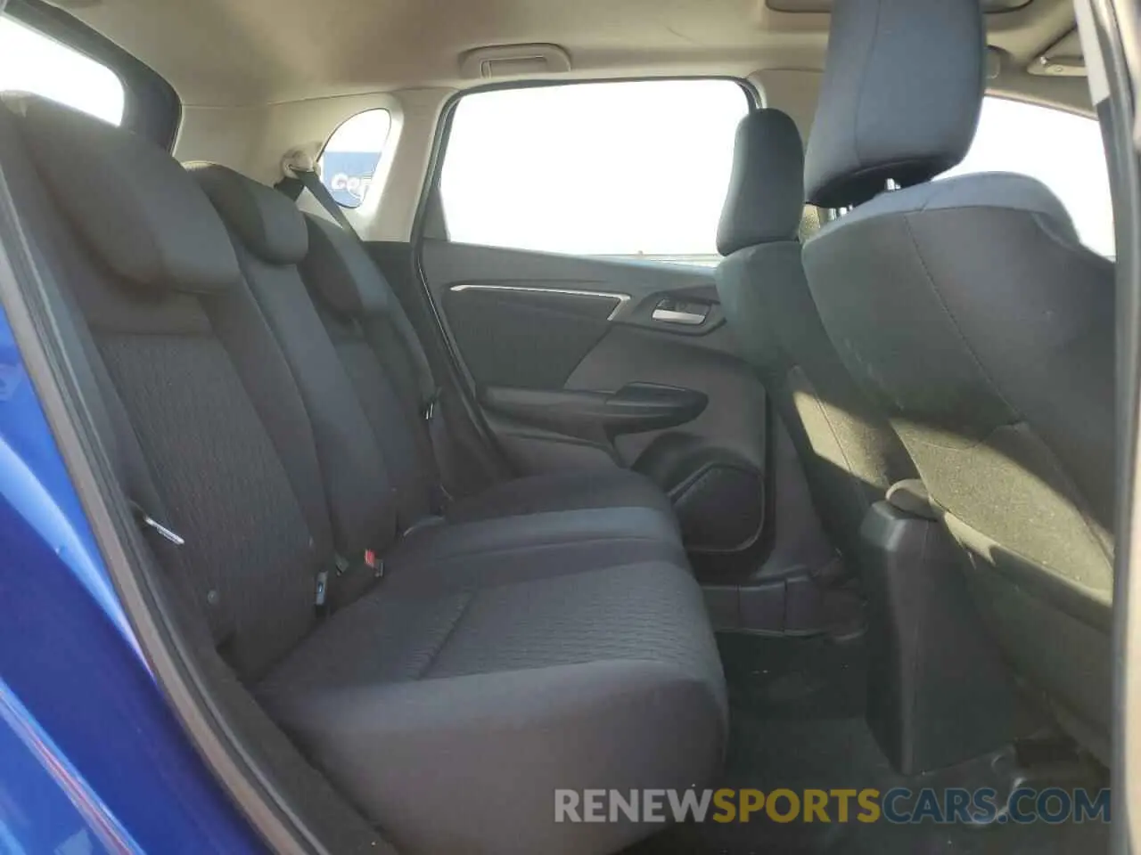 11 Photograph of a damaged car 3HGGK5H81KM743381 HONDA FIT 2019