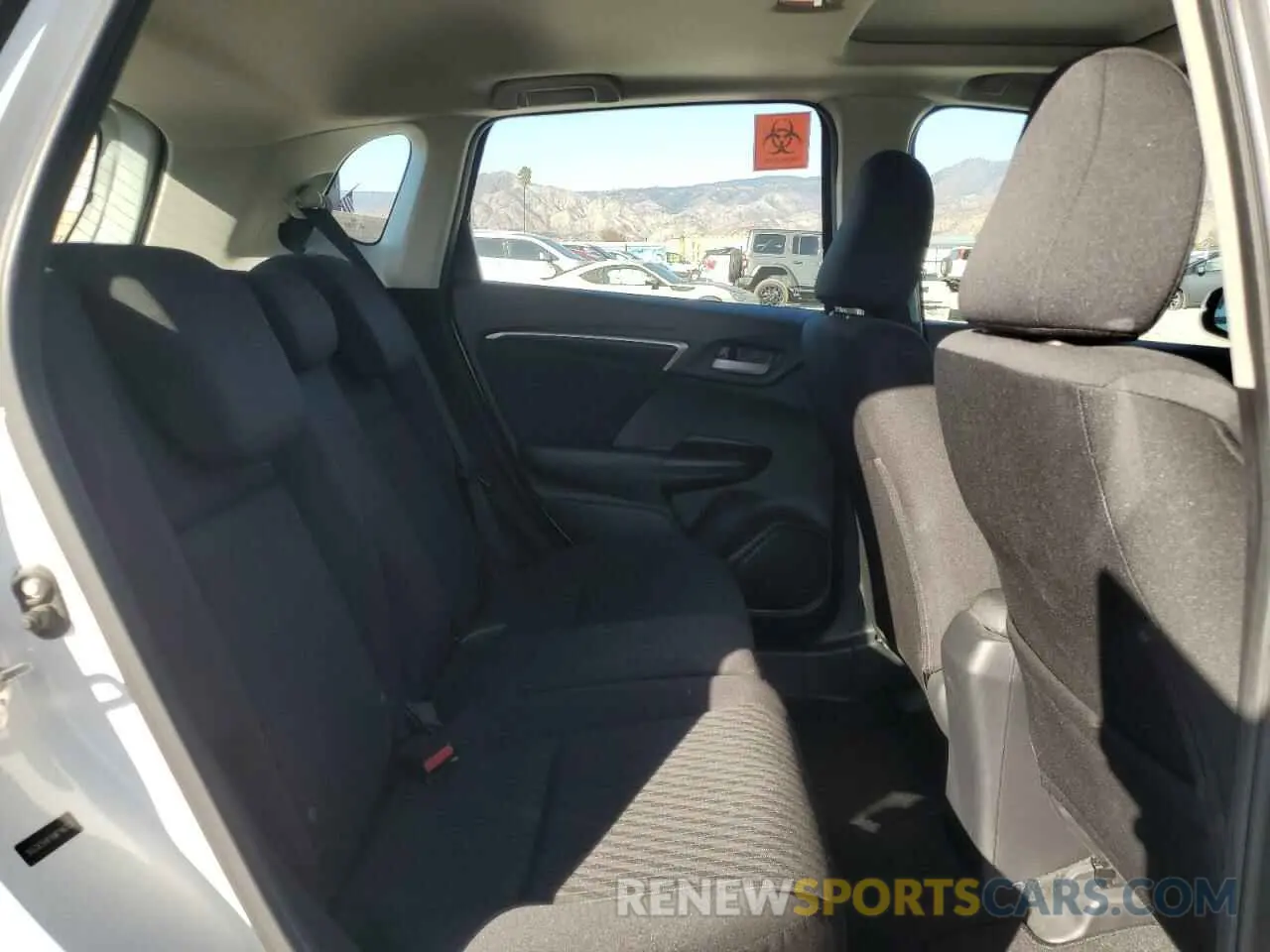 10 Photograph of a damaged car 3HGGK5H81KM746703 HONDA FIT 2019