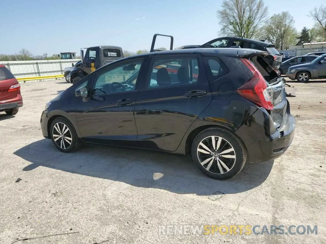 2 Photograph of a damaged car 3HGGK5H82KM712009 HONDA FIT 2019