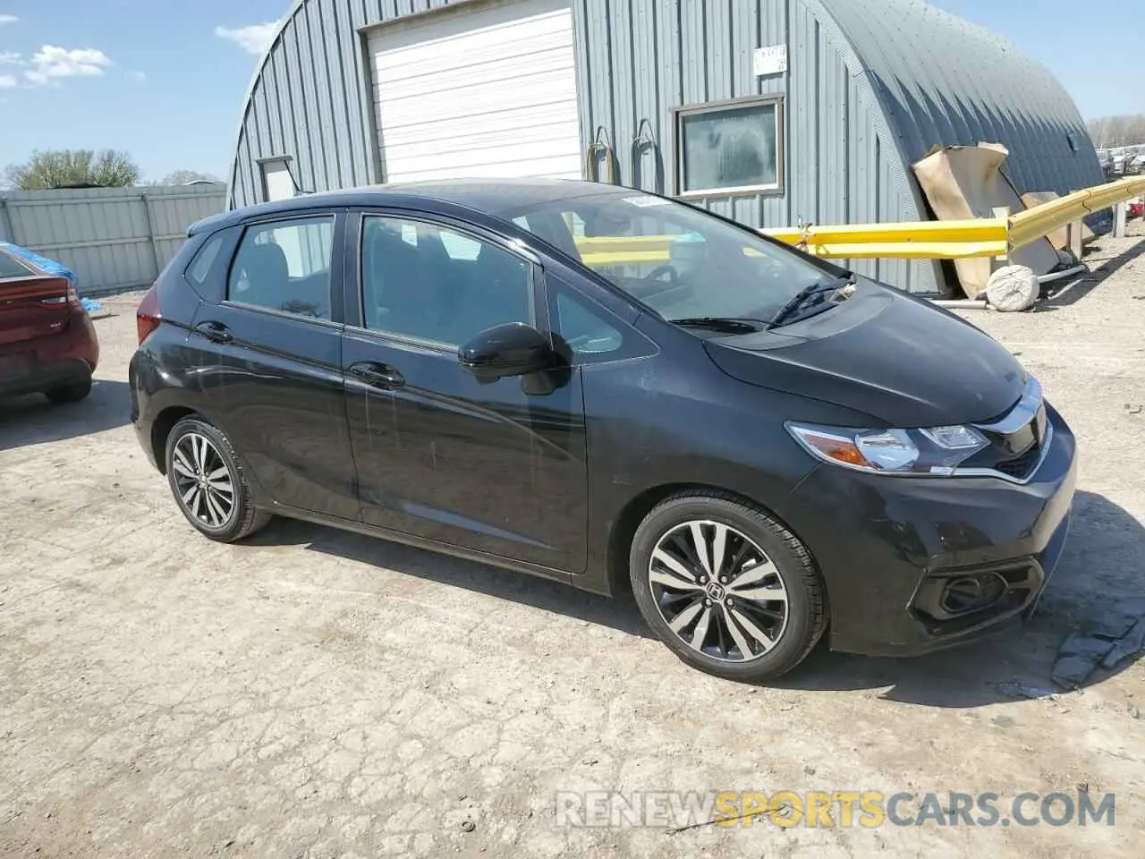 4 Photograph of a damaged car 3HGGK5H82KM712009 HONDA FIT 2019
