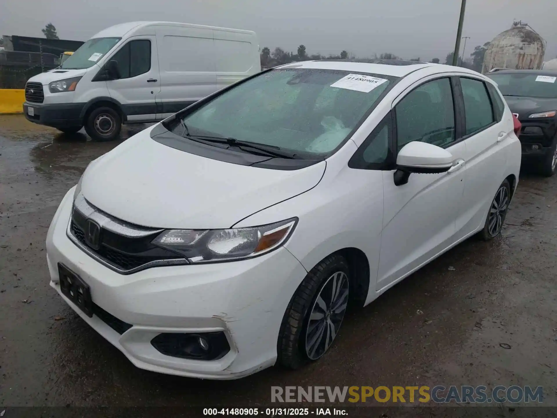 2 Photograph of a damaged car 3HGGK5H82KM715458 HONDA FIT 2019