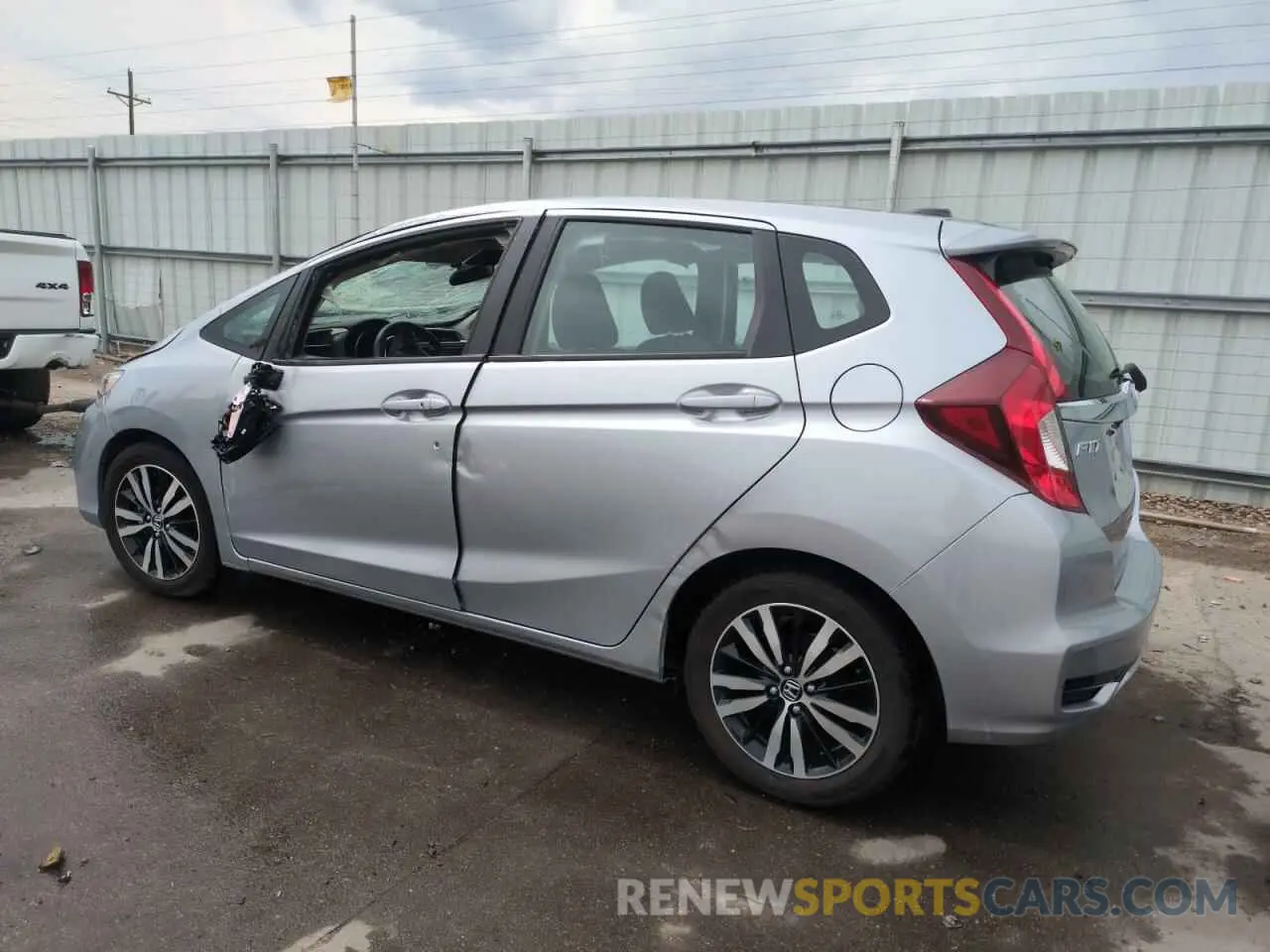 2 Photograph of a damaged car 3HGGK5H82KM723723 HONDA FIT 2019