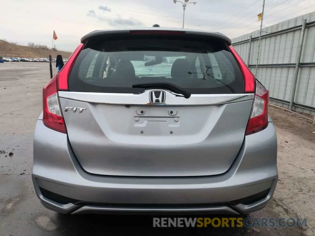 6 Photograph of a damaged car 3HGGK5H82KM723723 HONDA FIT 2019