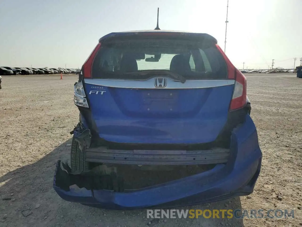 6 Photograph of a damaged car 3HGGK5H82KM739808 HONDA FIT 2019