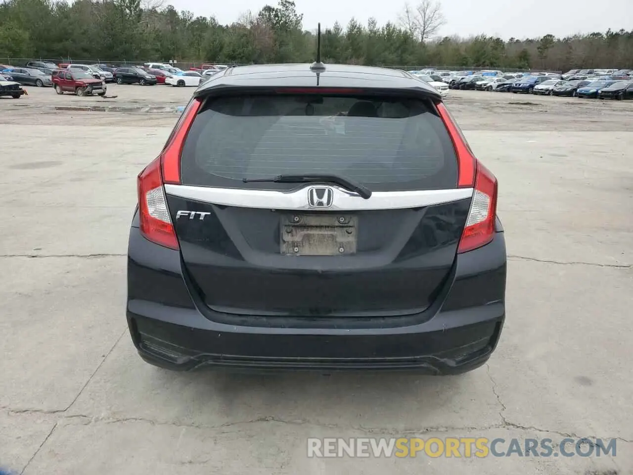 6 Photograph of a damaged car 3HGGK5H83KM711063 HONDA FIT 2019