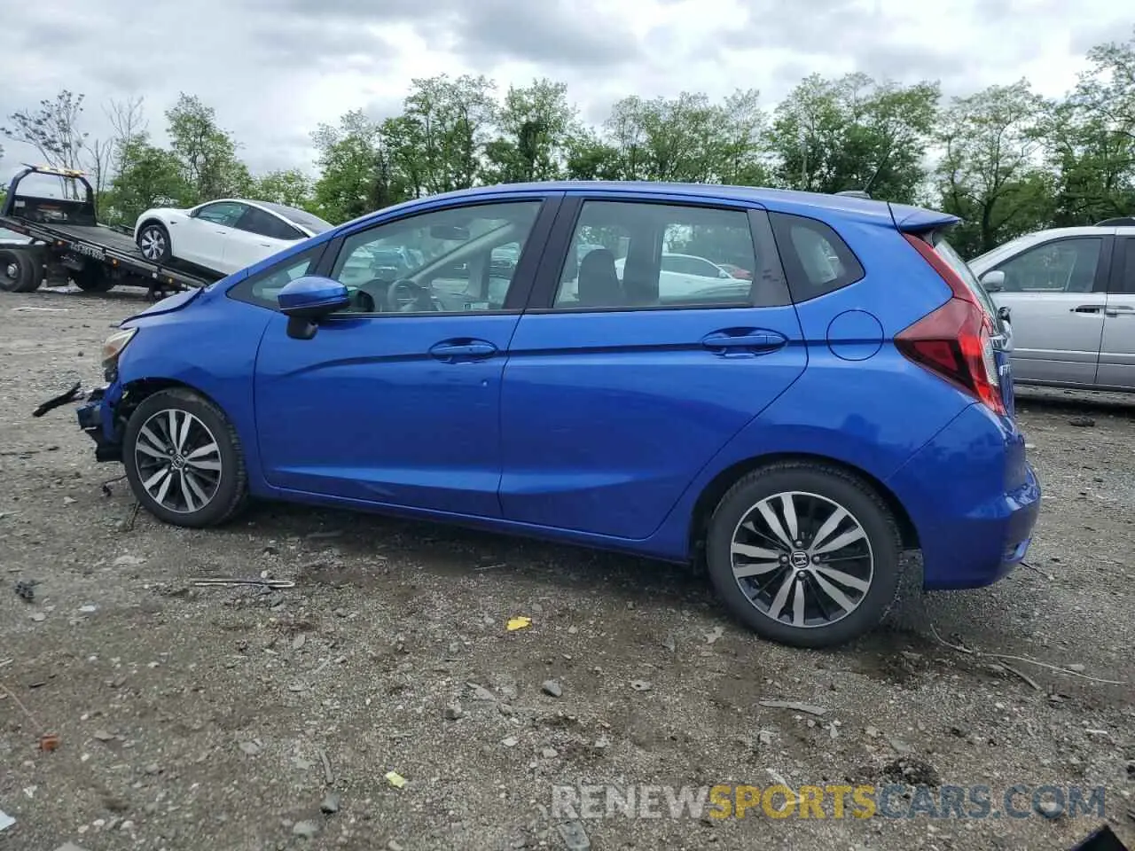 2 Photograph of a damaged car 3HGGK5H83KM718840 HONDA FIT 2019
