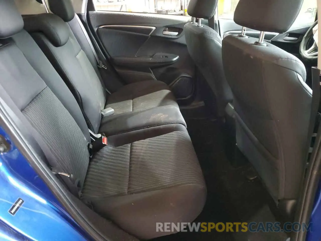 11 Photograph of a damaged car 3HGGK5H84KM715316 HONDA FIT 2019
