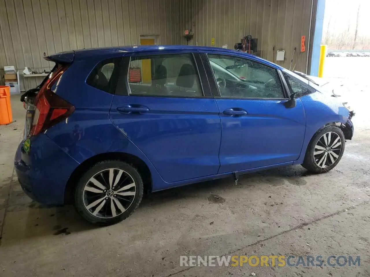 3 Photograph of a damaged car 3HGGK5H84KM715316 HONDA FIT 2019
