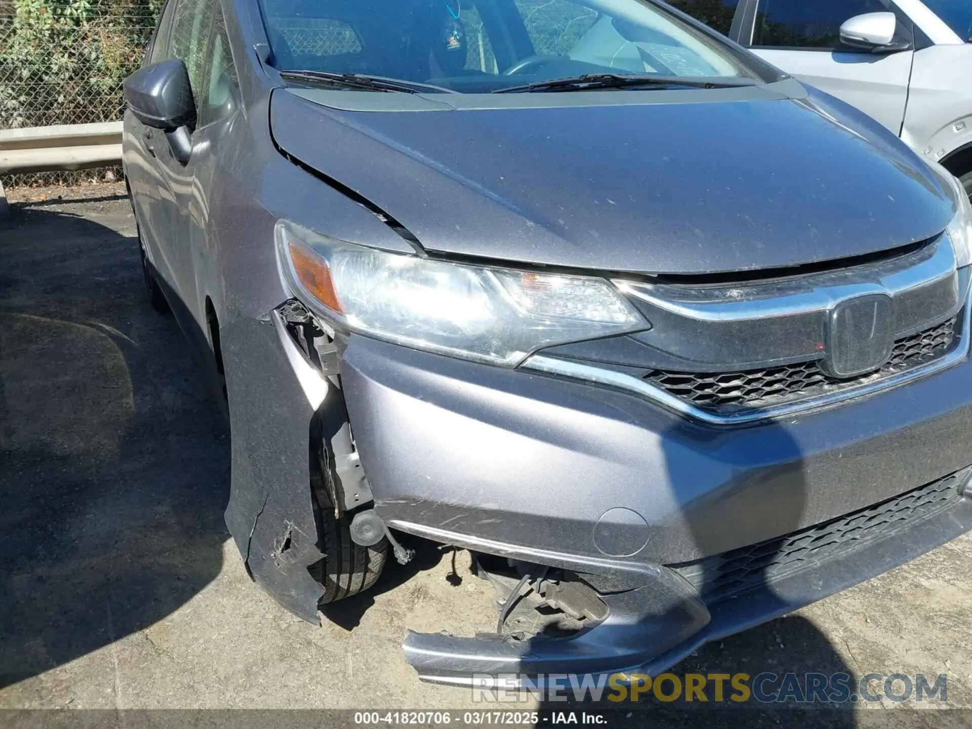 6 Photograph of a damaged car 3HGGK5H86KM704494 HONDA FIT 2019