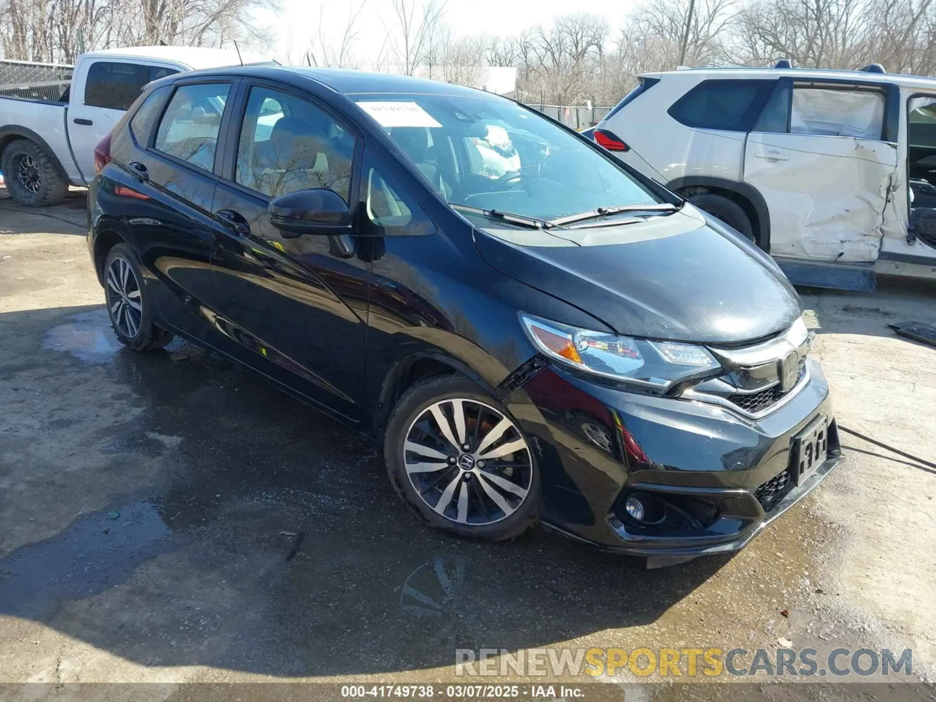 1 Photograph of a damaged car 3HGGK5H86KM716757 HONDA FIT 2019