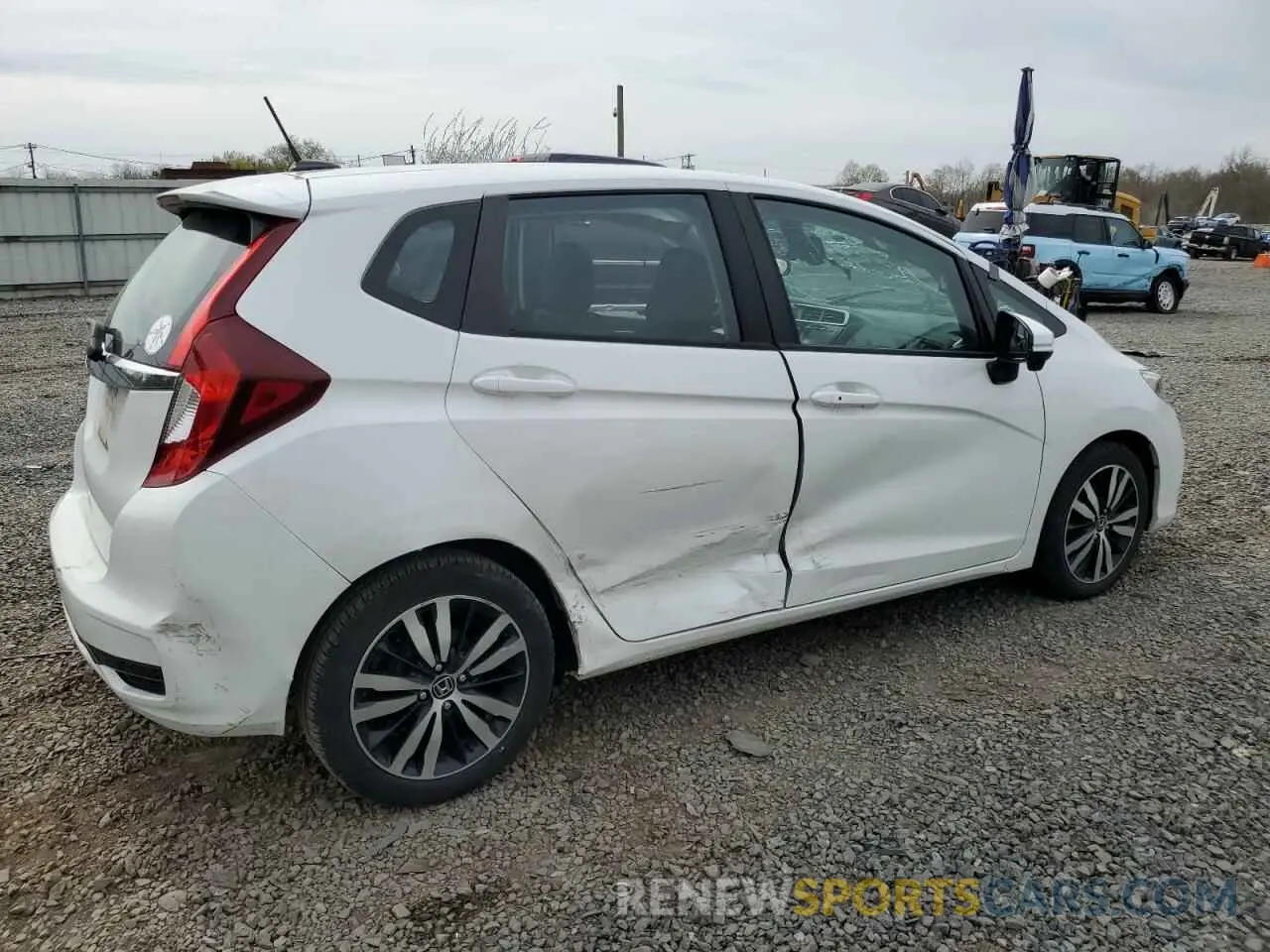 3 Photograph of a damaged car 3HGGK5H86KM716841 HONDA FIT 2019
