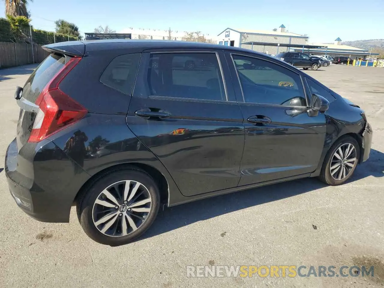 3 Photograph of a damaged car 3HGGK5H86KM721621 HONDA FIT 2019