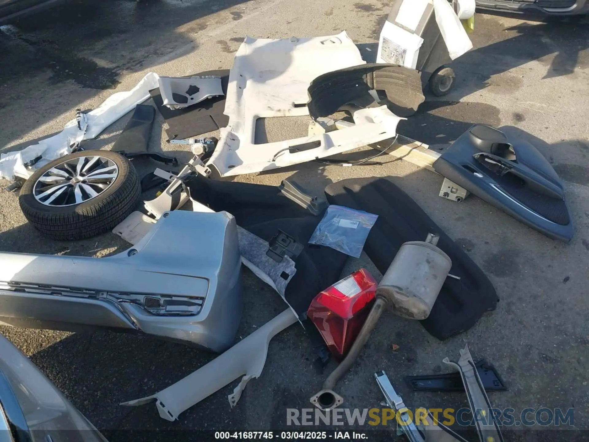 12 Photograph of a damaged car 3HGGK5H86KM736636 HONDA FIT 2019