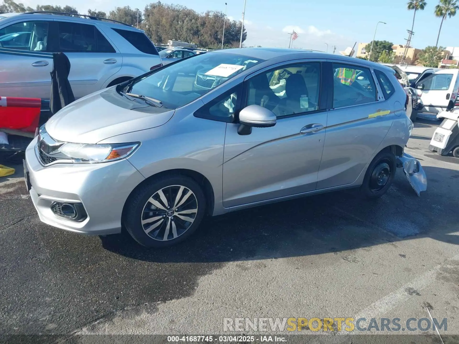 2 Photograph of a damaged car 3HGGK5H86KM736636 HONDA FIT 2019