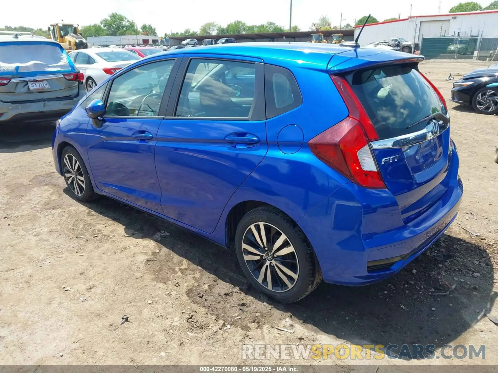 3 Photograph of a damaged car 3HGGK5H86KM750391 HONDA FIT 2019