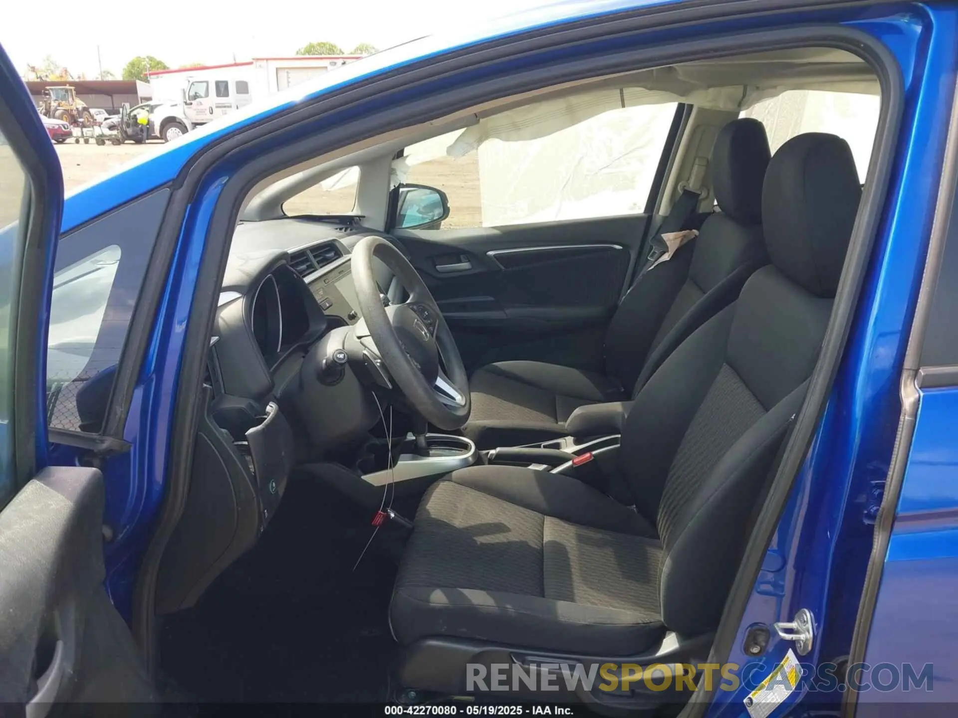 5 Photograph of a damaged car 3HGGK5H86KM750391 HONDA FIT 2019