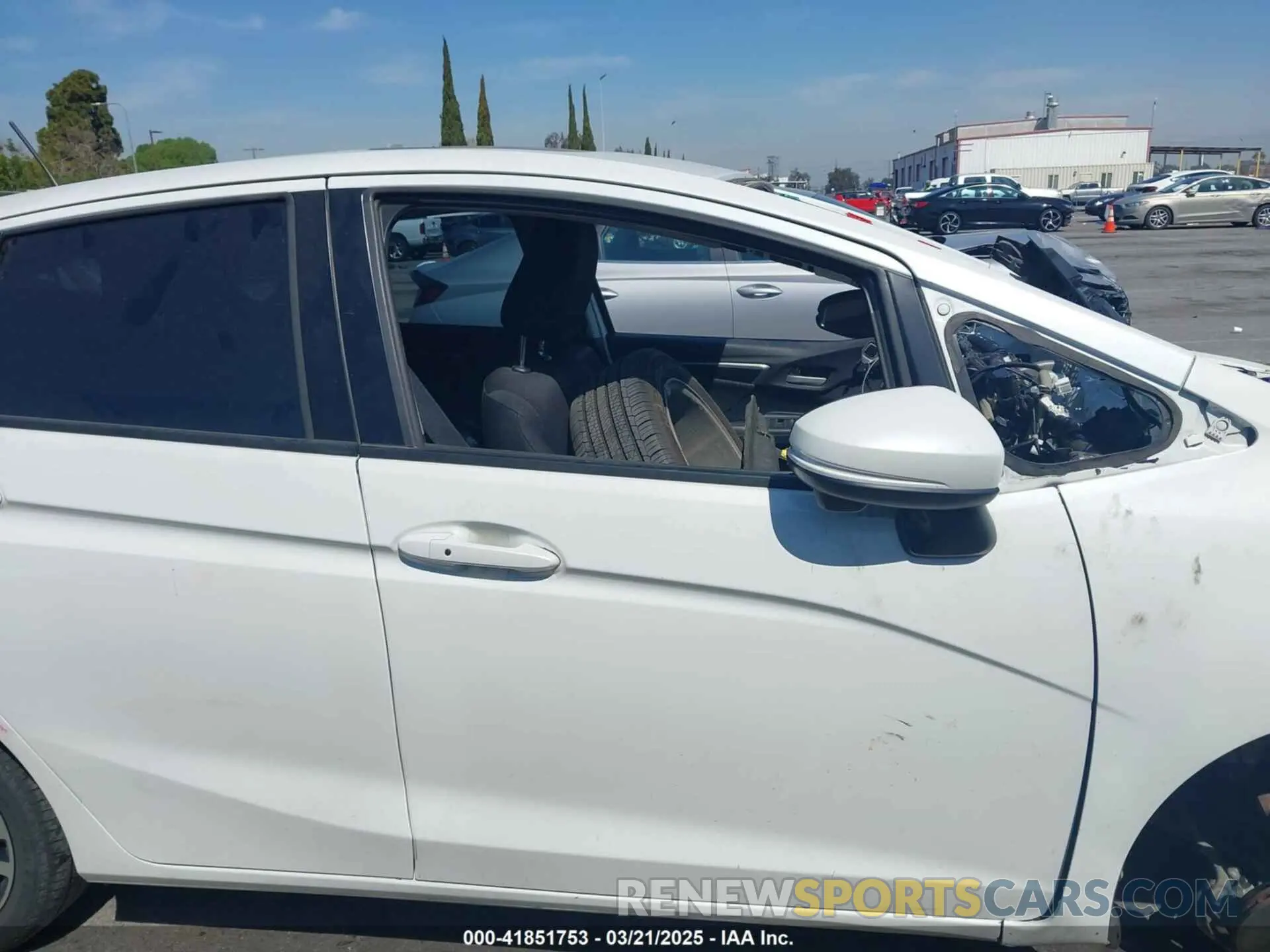 14 Photograph of a damaged car 3HGGK5H87KM731851 HONDA FIT 2019