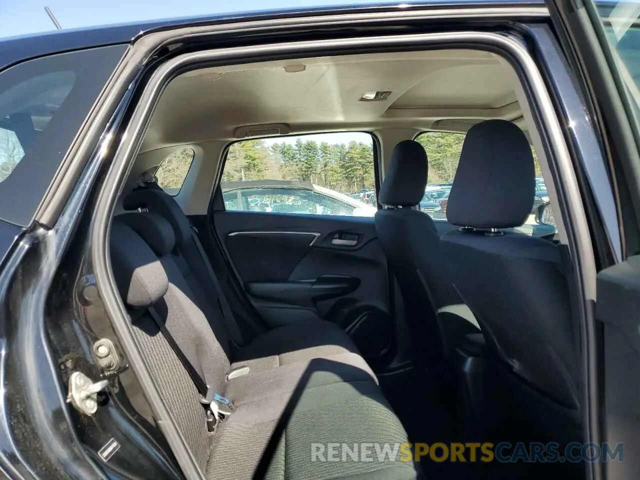 10 Photograph of a damaged car 3HGGK5H89KM747629 HONDA FIT 2019