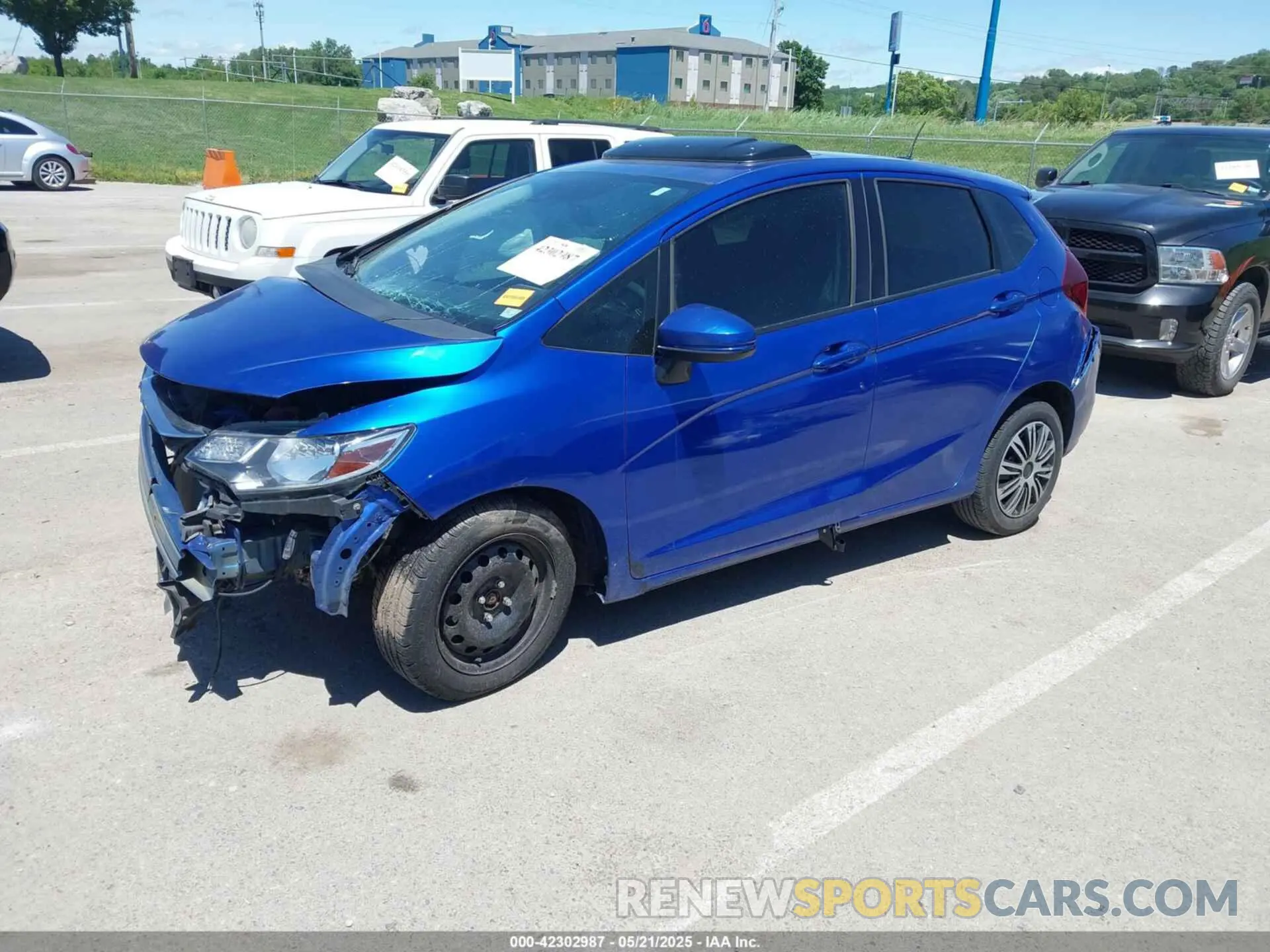 2 Photograph of a damaged car 3HGGK5H89KM753110 HONDA FIT 2019
