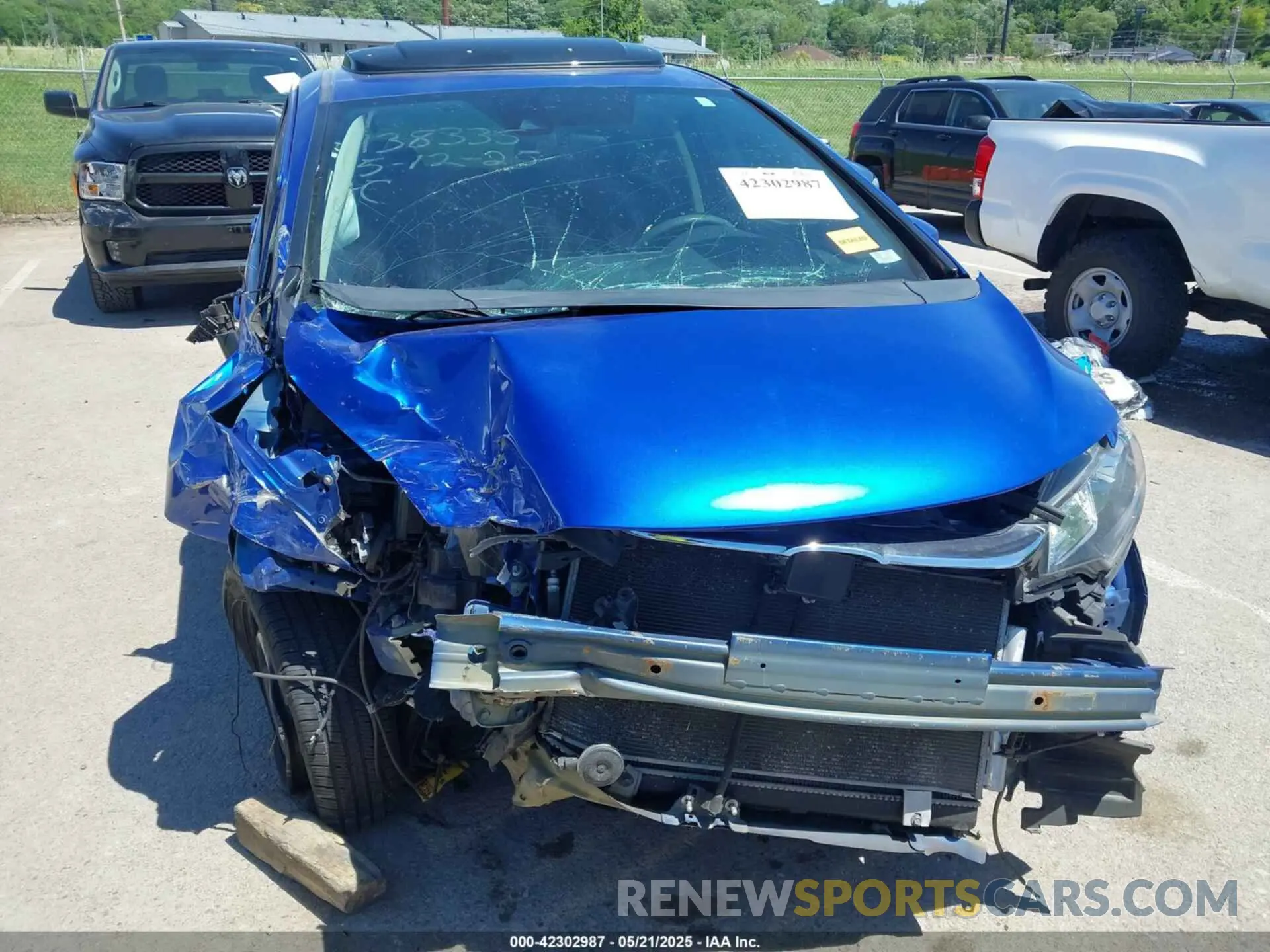6 Photograph of a damaged car 3HGGK5H89KM753110 HONDA FIT 2019