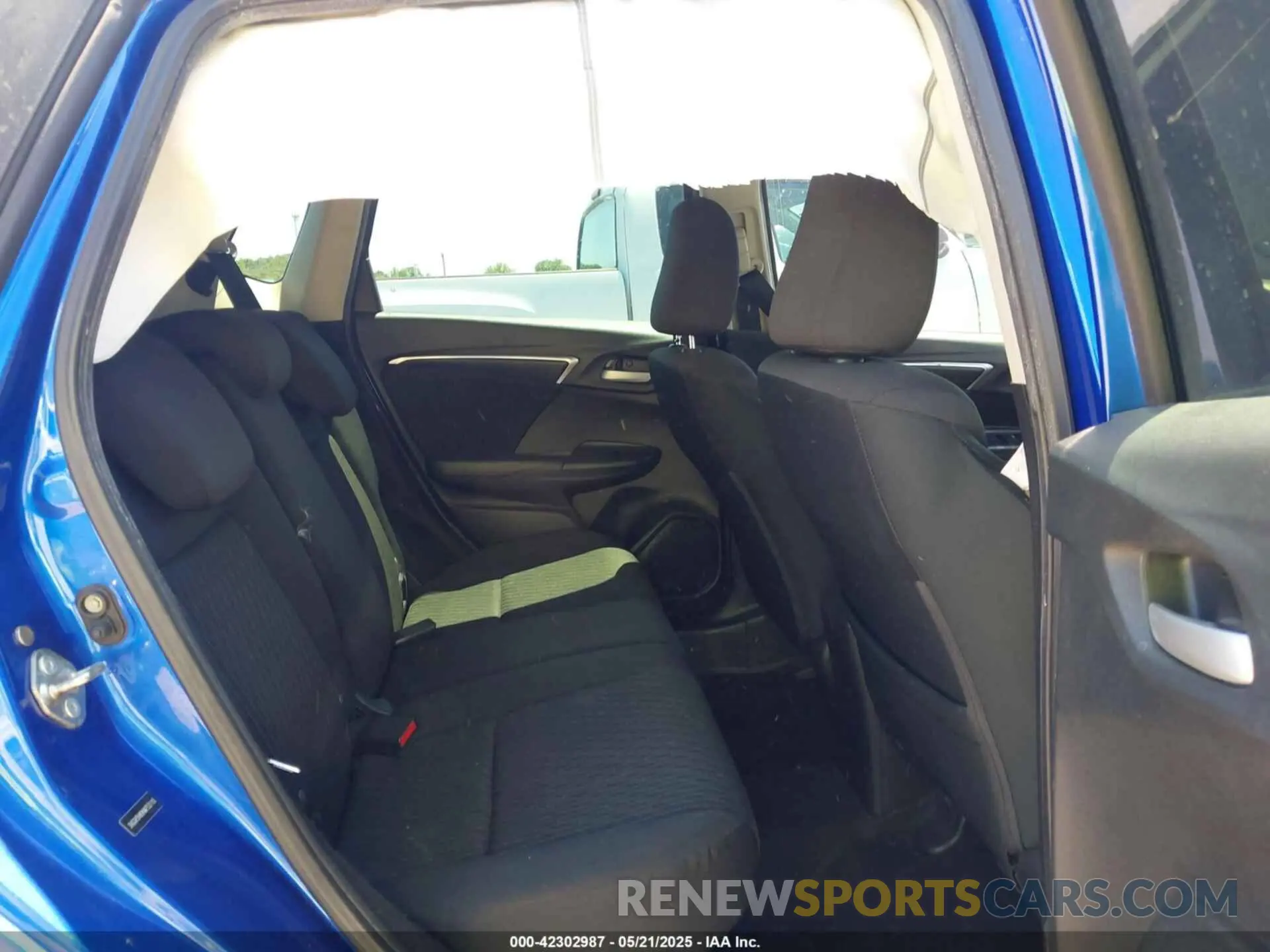 8 Photograph of a damaged car 3HGGK5H89KM753110 HONDA FIT 2019