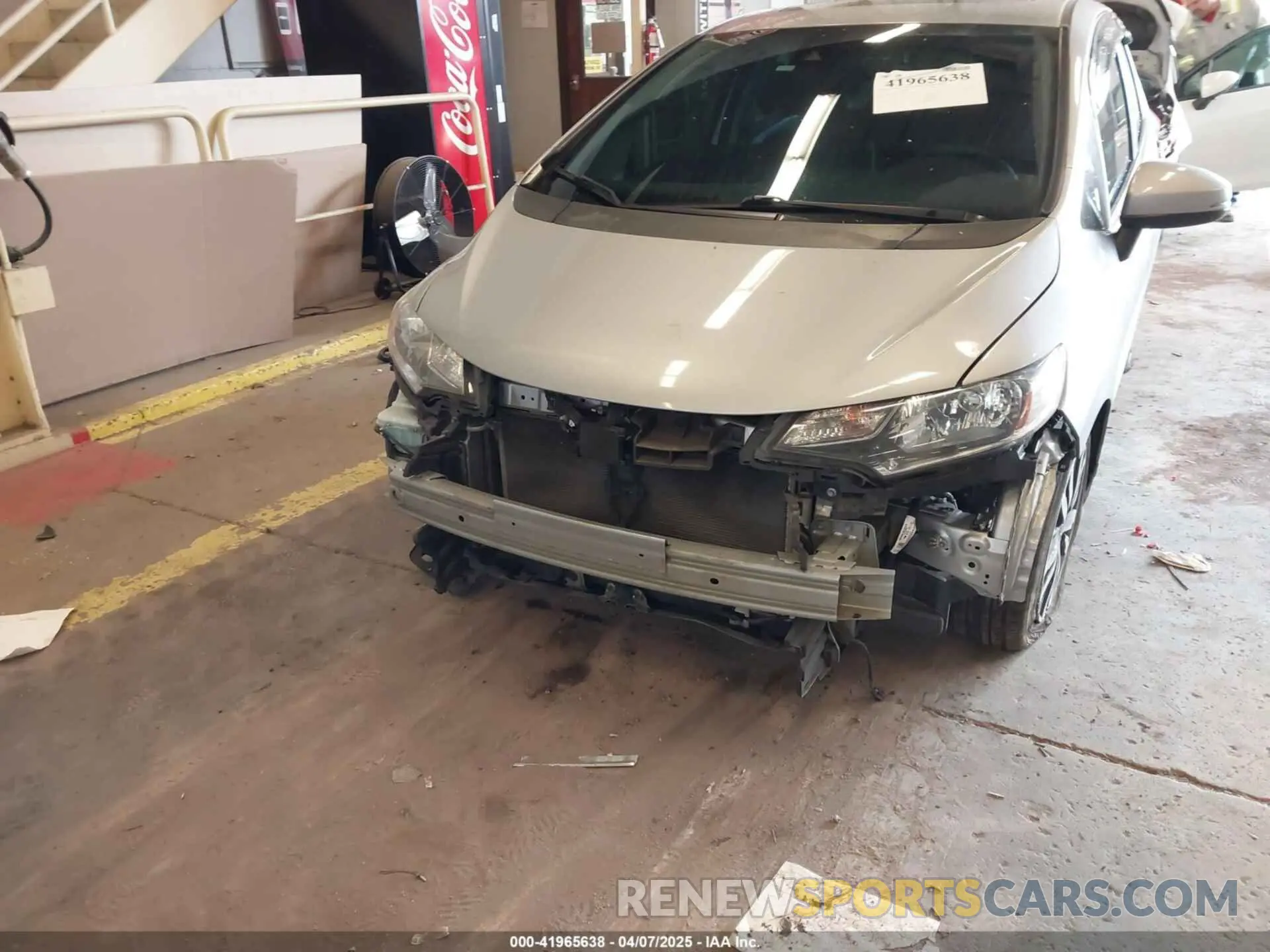 18 Photograph of a damaged car 3HGGK5H94KM734411 HONDA FIT 2019