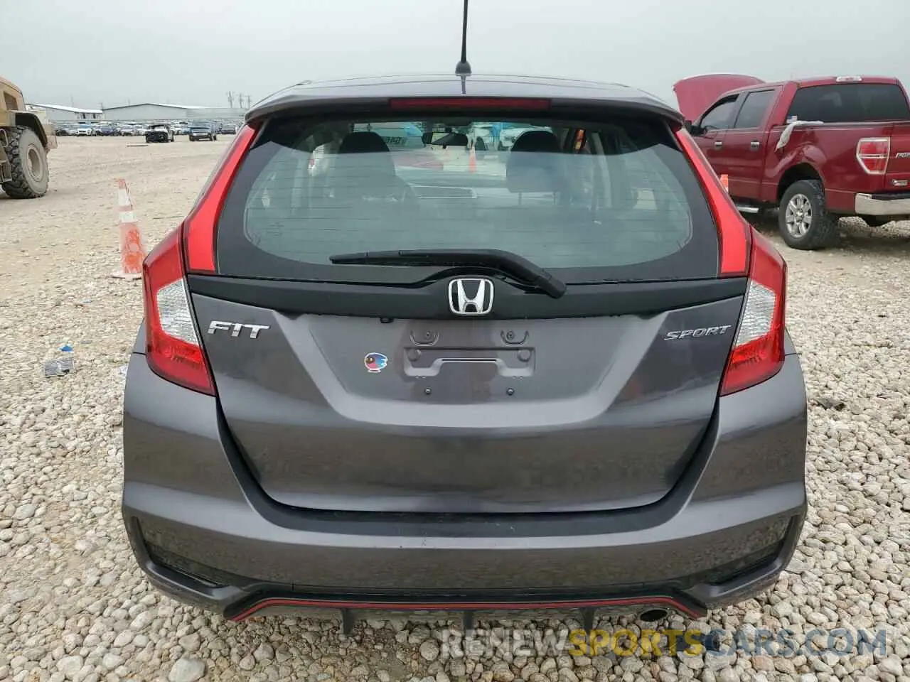6 Photograph of a damaged car 3HGGK5G68LM711514 HONDA FIT 2020