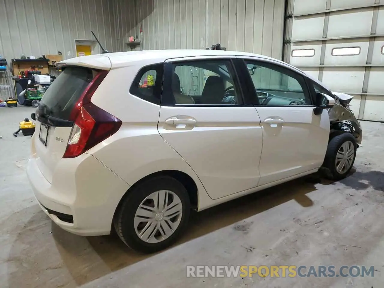 3 Photograph of a damaged car 3HGGK5H40LM708815 HONDA FIT 2020