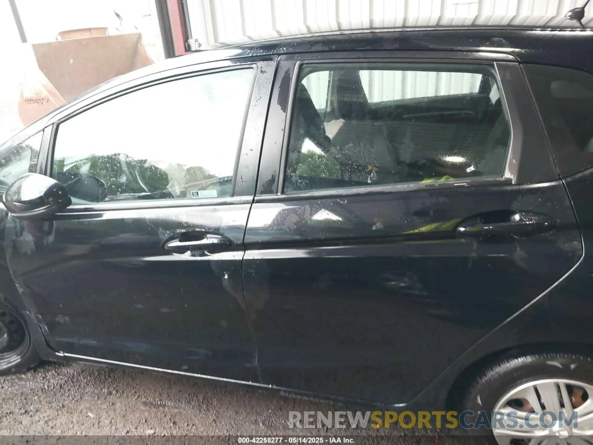 14 Photograph of a damaged car 3HGGK5H40LM709849 HONDA FIT 2020