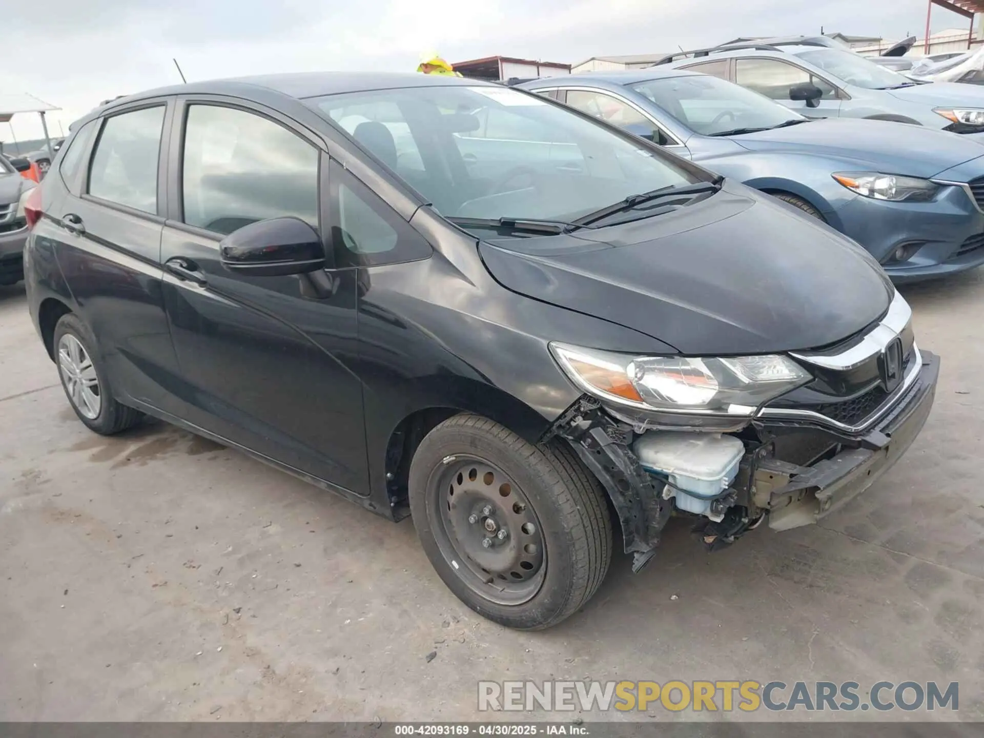 1 Photograph of a damaged car 3HGGK5H40LM717305 HONDA FIT 2020
