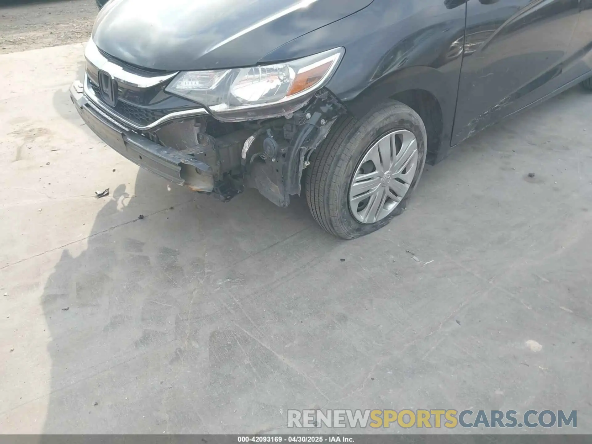 6 Photograph of a damaged car 3HGGK5H40LM717305 HONDA FIT 2020