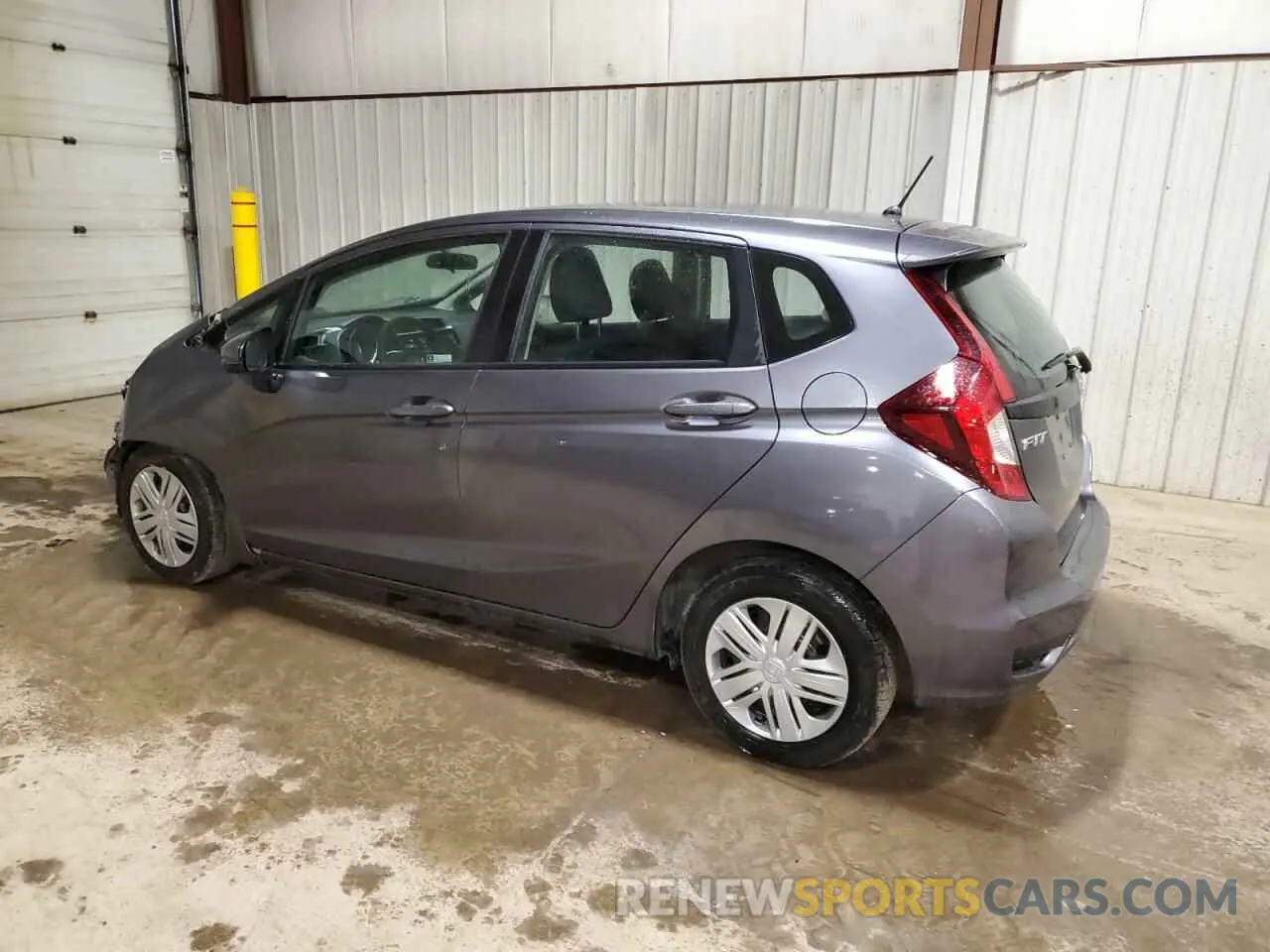 2 Photograph of a damaged car 3HGGK5H40LM725758 HONDA FIT 2020