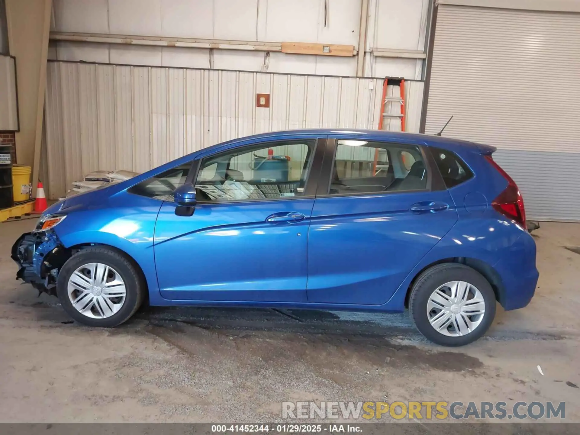 15 Photograph of a damaged car 3HGGK5H41LM718169 HONDA FIT 2020