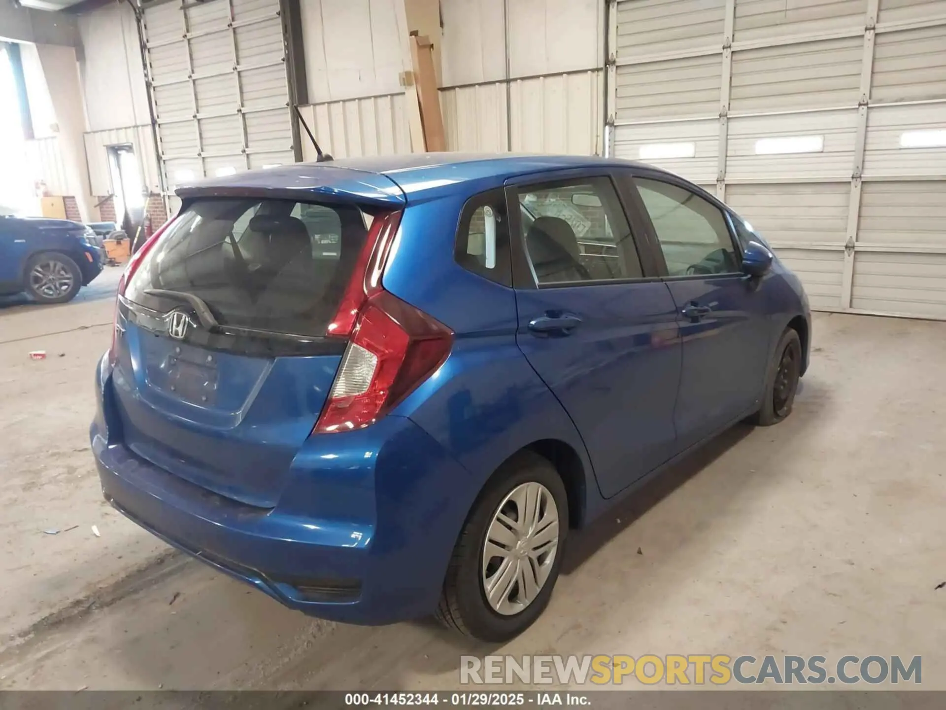 4 Photograph of a damaged car 3HGGK5H41LM718169 HONDA FIT 2020