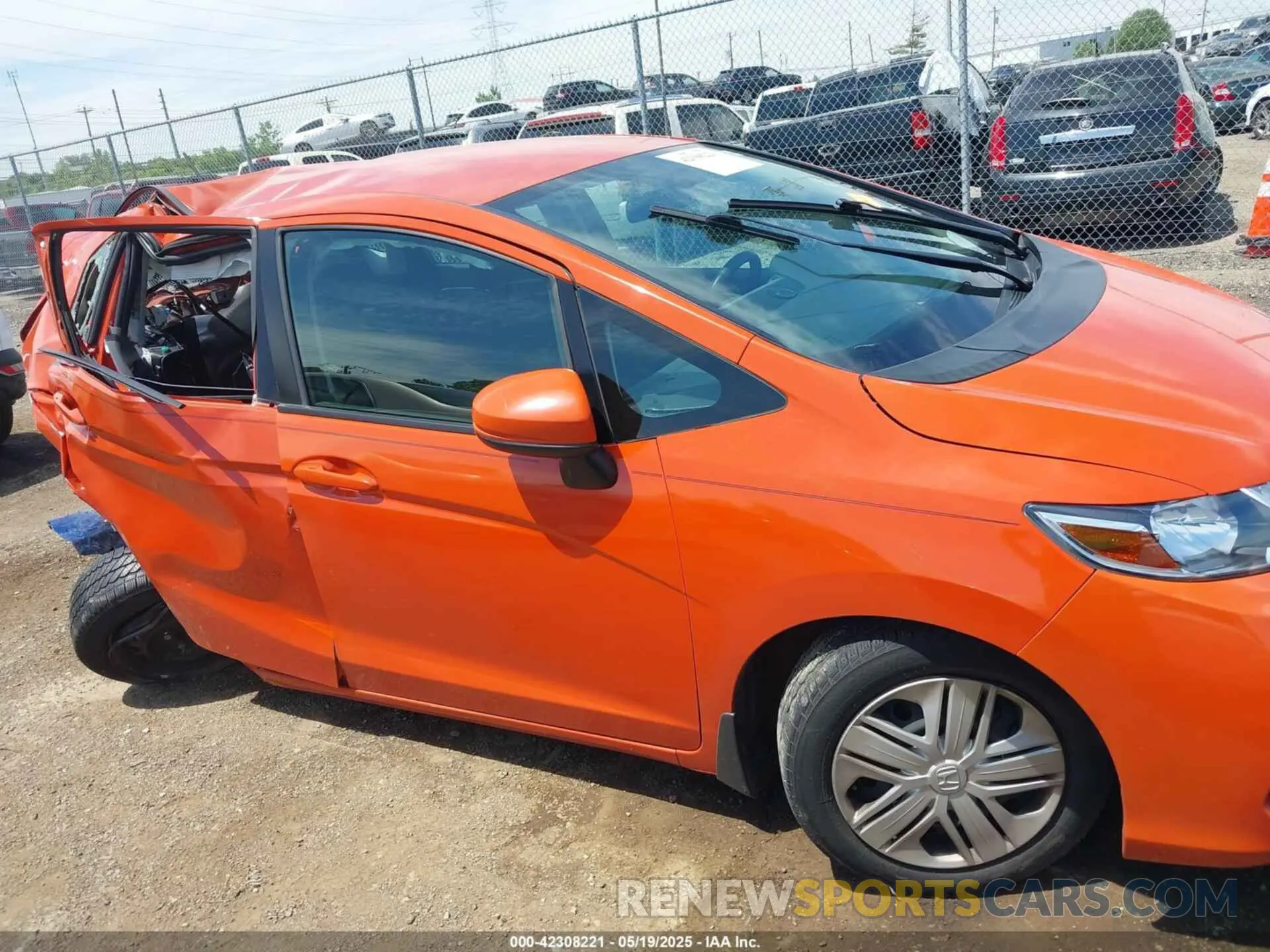 13 Photograph of a damaged car 3HGGK5H42LM727687 HONDA FIT 2020