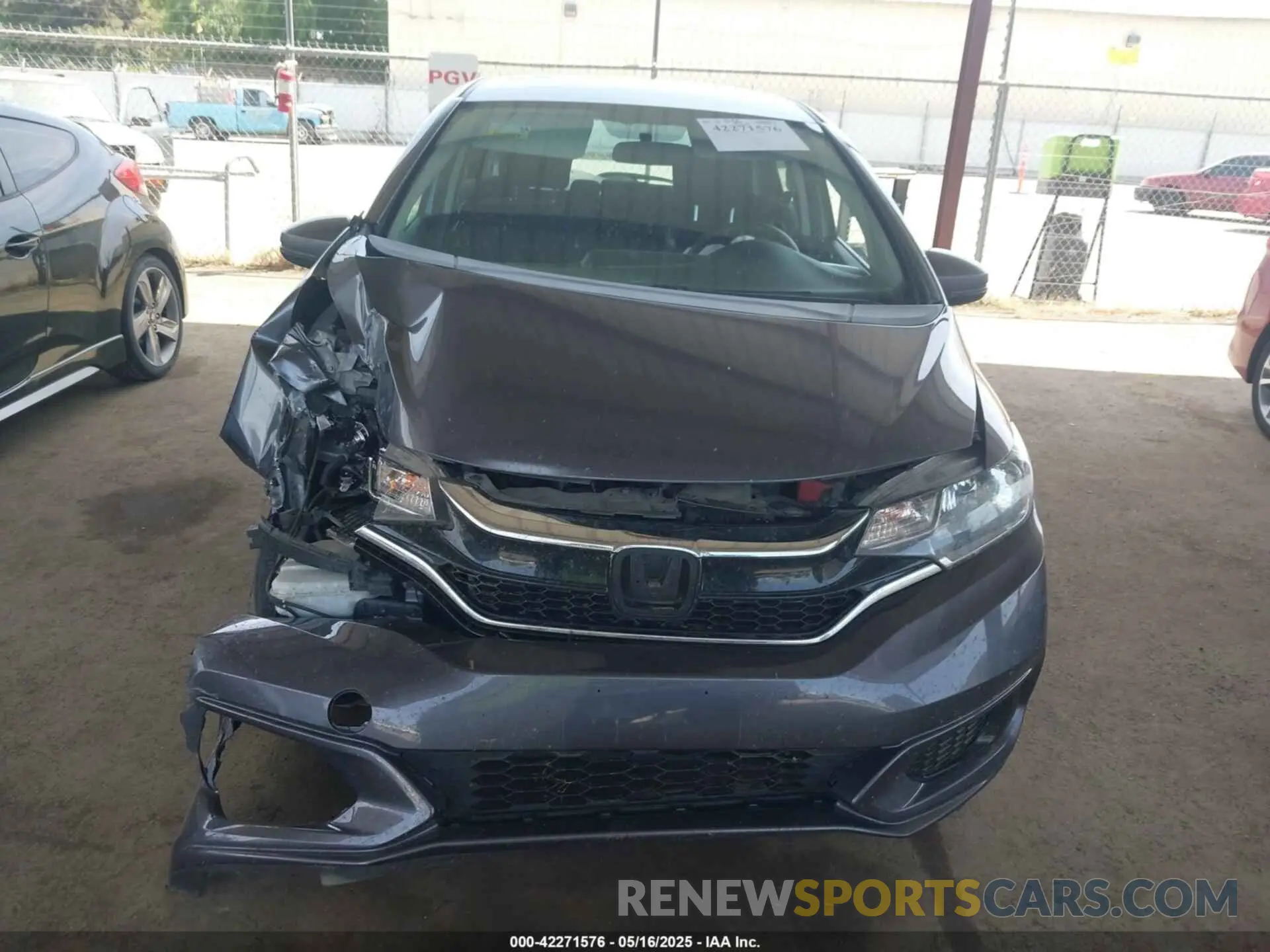 12 Photograph of a damaged car 3HGGK5H42LM728368 HONDA FIT 2020