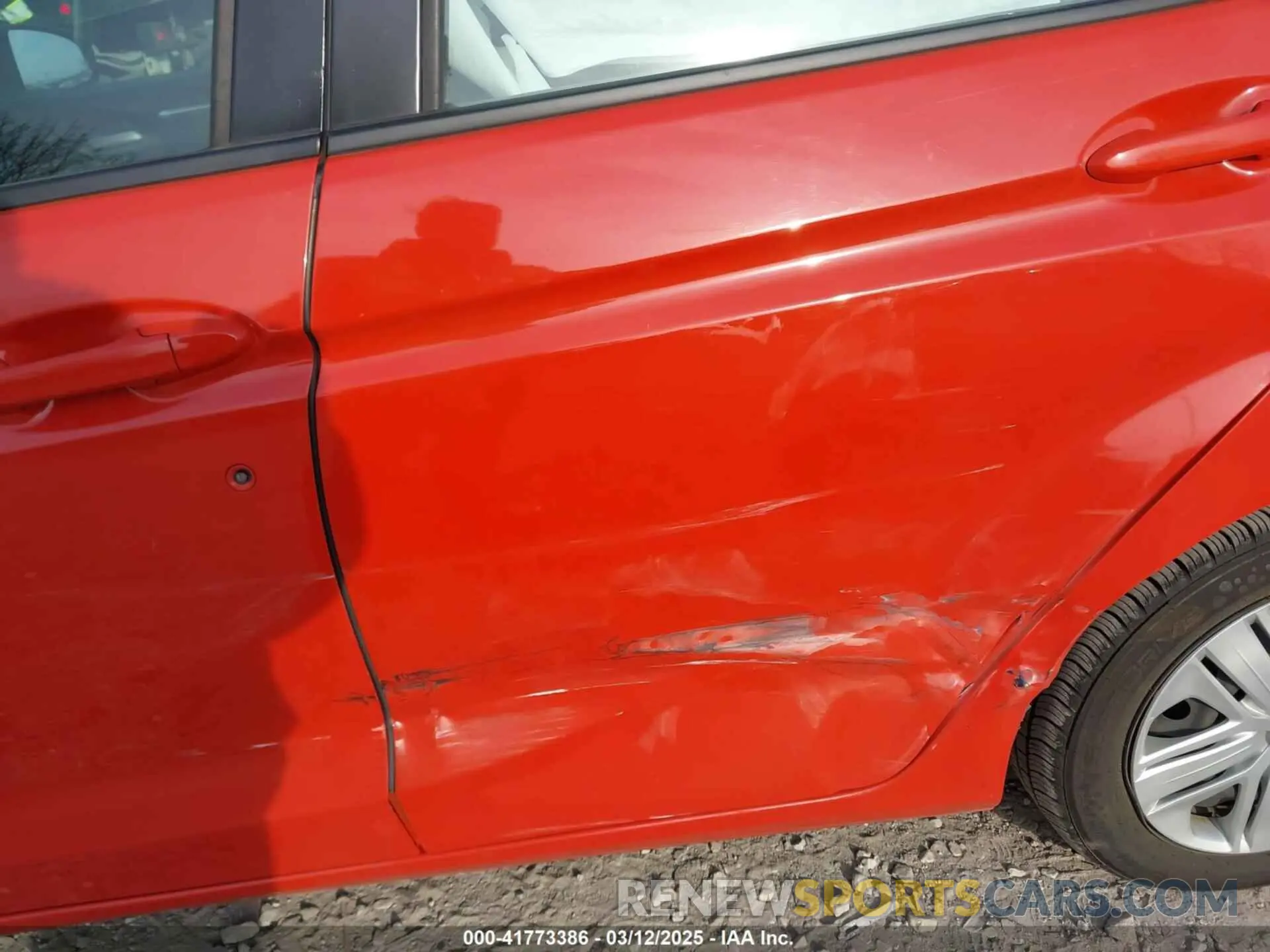 6 Photograph of a damaged car 3HGGK5H43LM706265 HONDA FIT 2020